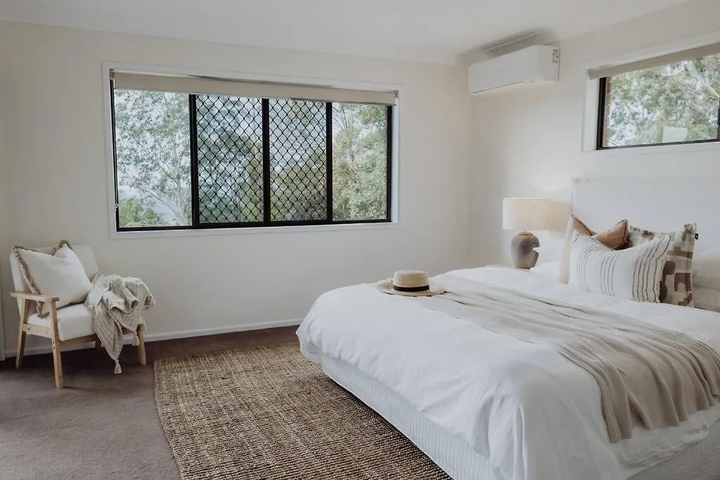 Holiday home Acreage Property, Pet Friendly, Outdoor Campfire Bald Knob Australia